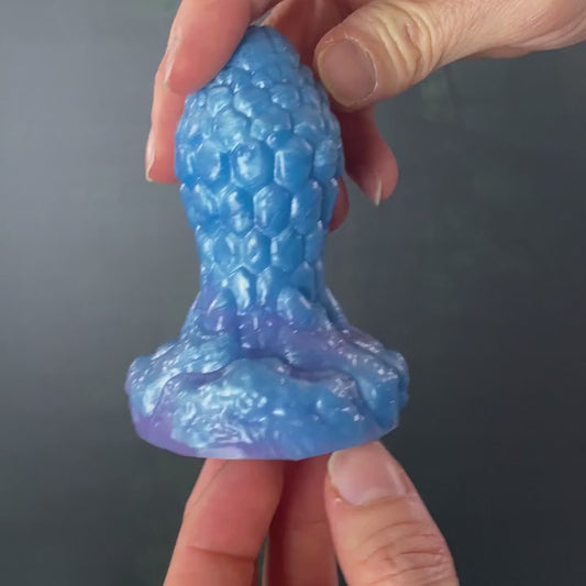 Very hard Herculean Fantasy Dragoness Eggs